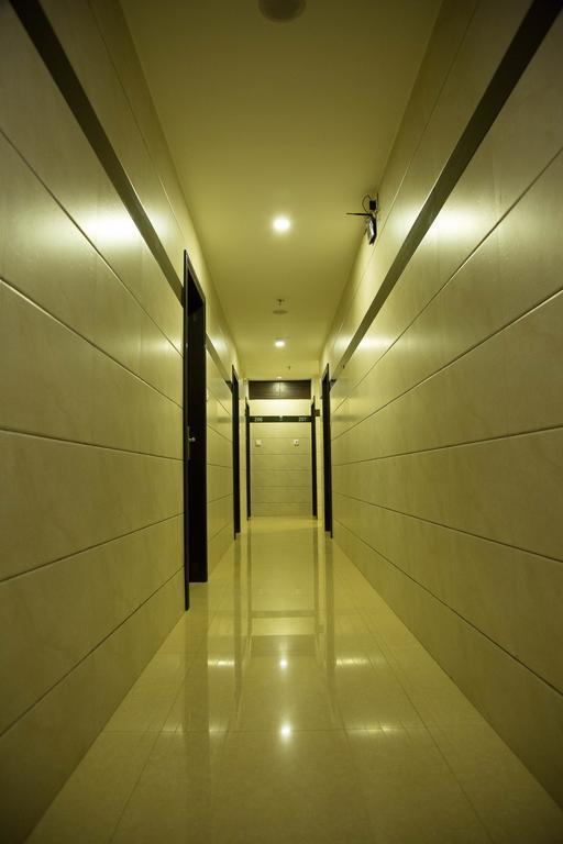 Ruby Pride Luxury Hotel Hyderabad Exterior foto